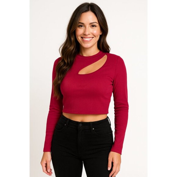 BTFBM Tops - Women’s Long Sleeve Ribbed Crop Top with Front Cut-Out – Size XL – NWT